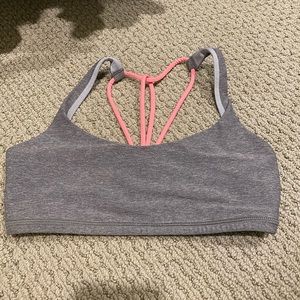 Lululemon sports bra